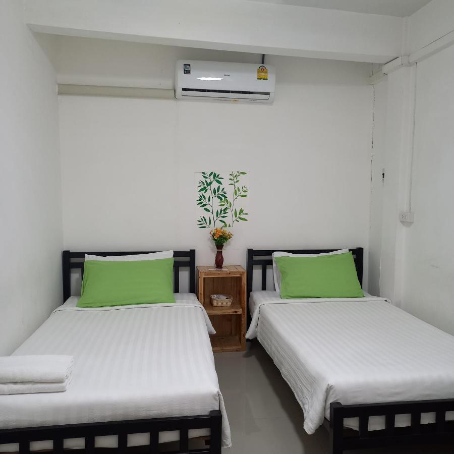 Happy Hostel Бангкок Экстерьер фото