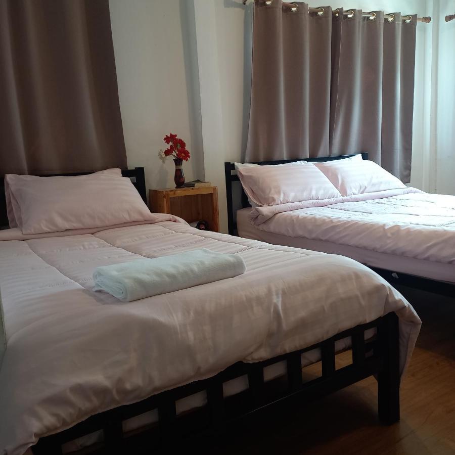 Happy Hostel Бангкок Экстерьер фото