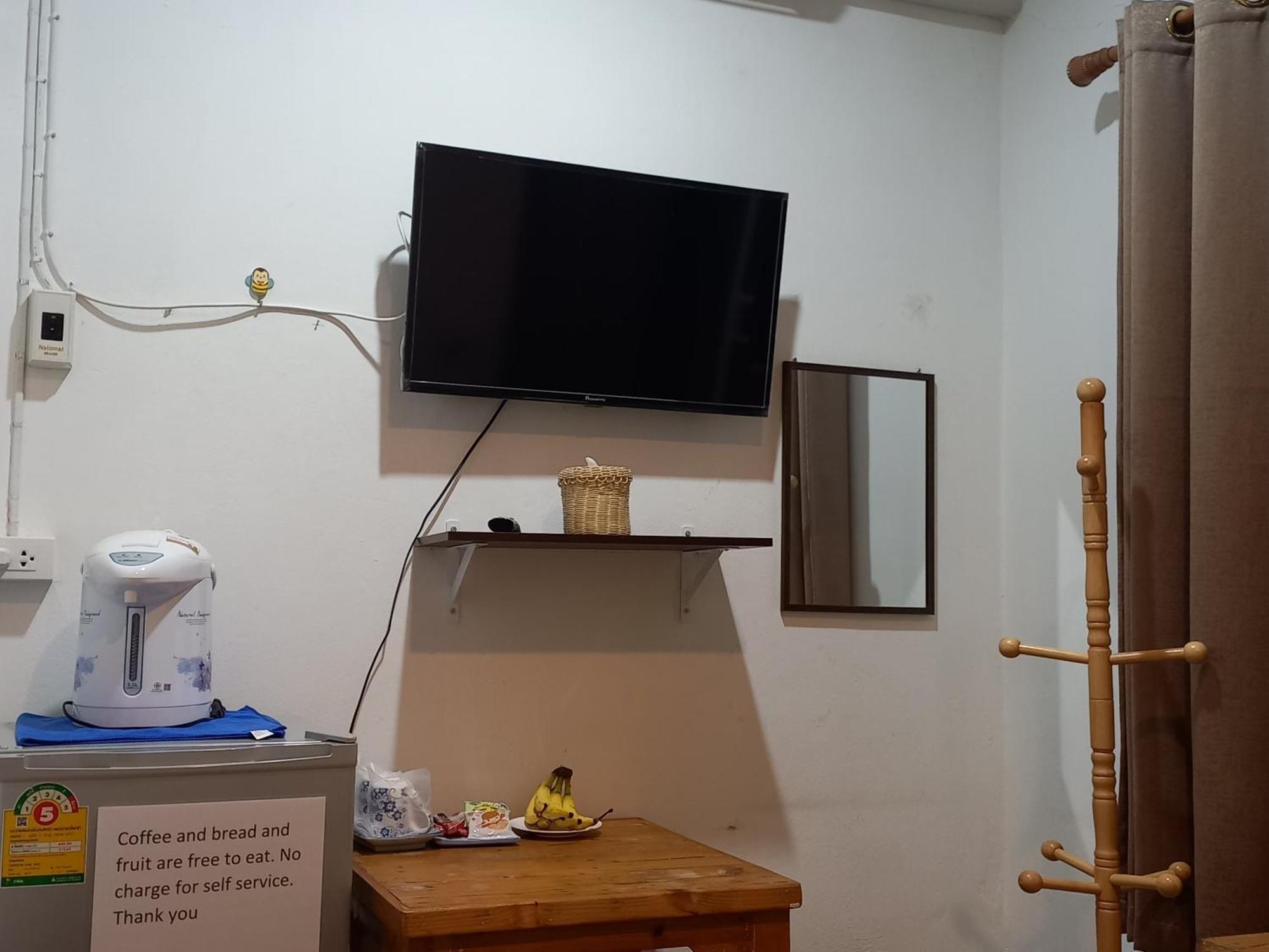 Happy Hostel Бангкок Экстерьер фото